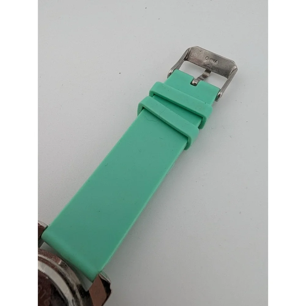 BKE Watch Women‎ 42mm Silver Case Crystal Bezel Silicone Band- New Battery